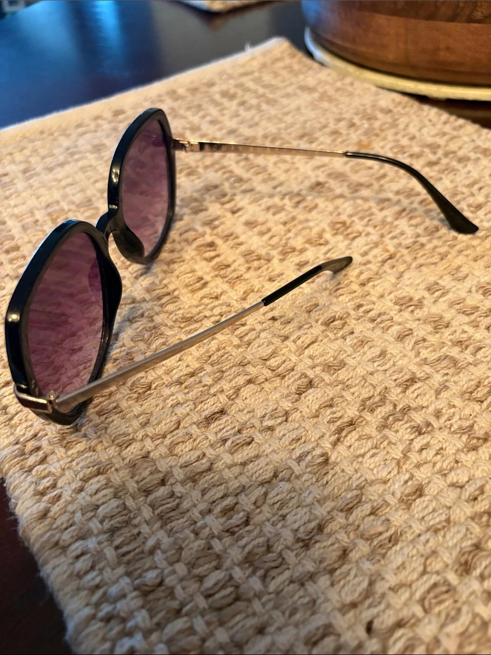 Quay Australia Black Frame Sunglasses with Purple Lenses - Round Fashion